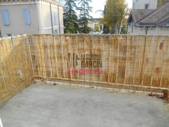 A LOUER - APPARTEMENT BEAUMES DE VENISE - 2 pièces 43.47m² - Photo 1