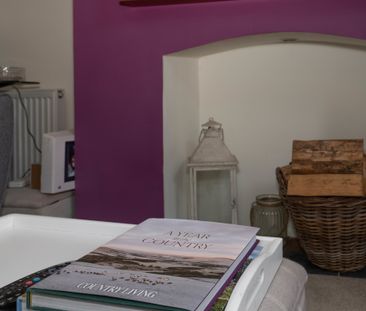 3 bedroom mid terrace to let - Photo 1