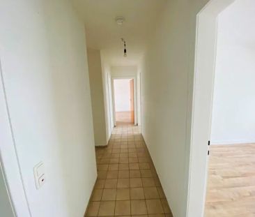 Schöne 2-Zimmer Dachgeschosswohnung in MG-Windberg - Photo 1