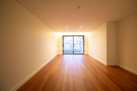 Luxury Flat for rent in Matosinhos, Distrito do Porto - Photo 4