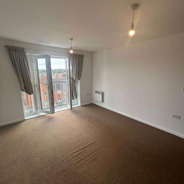 Spires View, Warrington, WA1 - Photo 1