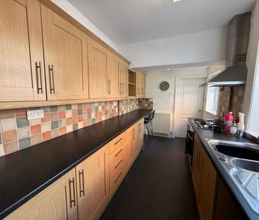 2 bedroom terraced house to rent - Photo 5