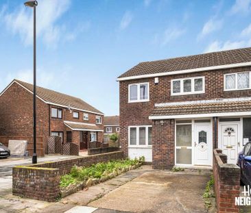 3 bedroom end of terrace house to rent - Photo 5