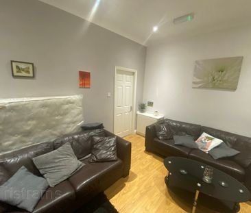 1 bed Shared House for Rent - Photo 2
