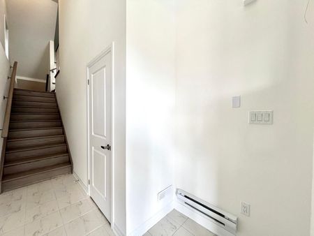 For Lease - 552 Hudson Crescent, Midland, Ontario - Photo 3