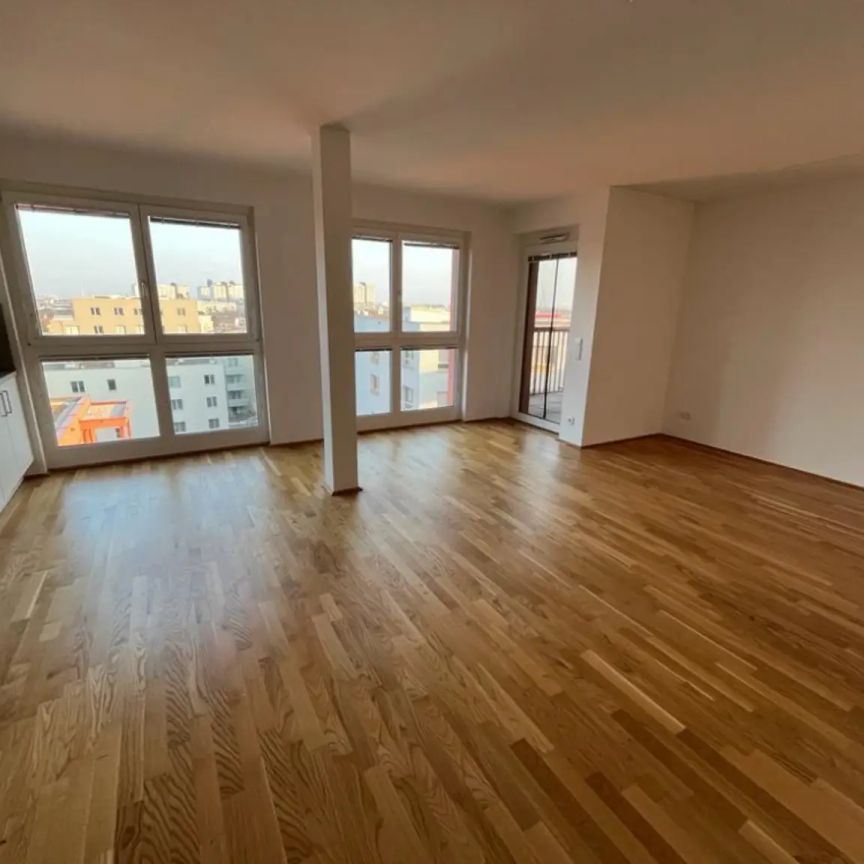 Helle 3-Zimmer-Wohnung mit schönem Ausblick - Geräumiges Wohnzimmer - Photo 1