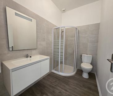 Location Appartement 2 pièces 32m² GRAULHET 81300 - Photo 4