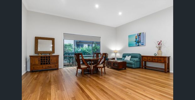 Beach bush birds - private oasis - Photo 1