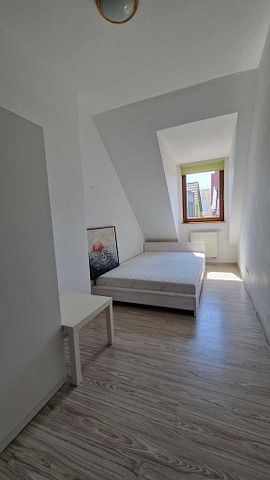 Duży apartament z balkonem na Starym Mieście - Zdjęcie 5