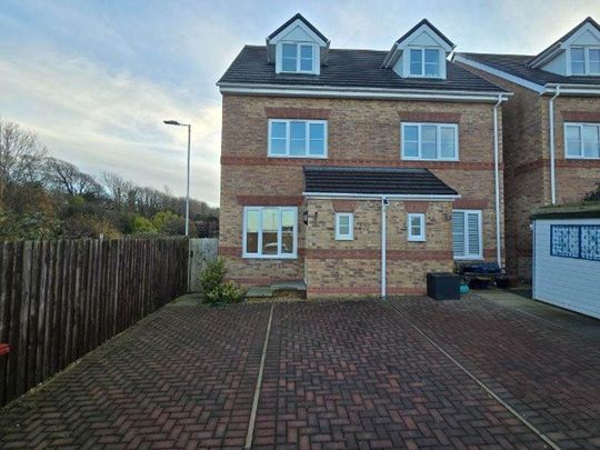 4 bedroom house to rent - Photo 1