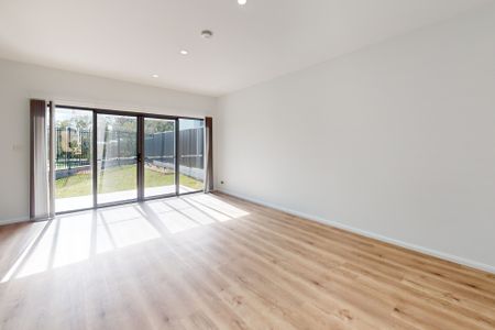 2 Oriole Place, Shortland NSW 2307 - Photo 3