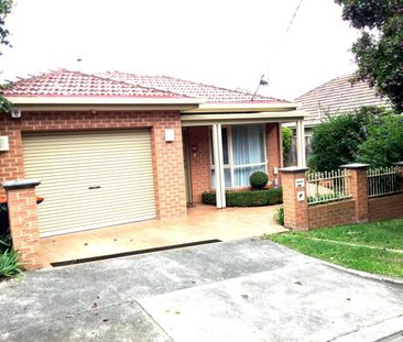 12A Kingfield Court, Camberwell, Vic 3124 - Photo 6