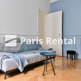 1 chambre, Champs-Elysées Paris 8e - Photo 1