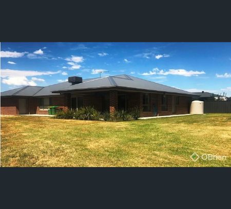 3 Trickett Avenue, Killara, Vic 3691 - Photo 4