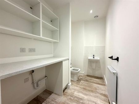 3 bedroom semi-detached house to rent - Photo 2