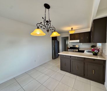 For Lease - 165 Aberdeen Avenue, Vaughan, Ontario - Photo 1