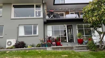 Spacious fully furnished flat in peaceful location - Photo 3