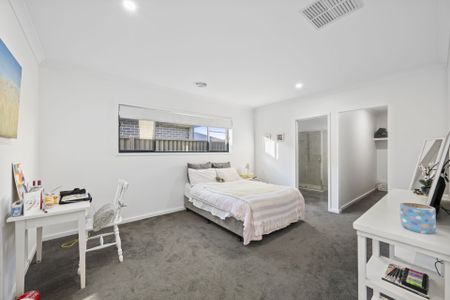 23 Mary Dr, Alfredton VIC 3350 - Photo 4