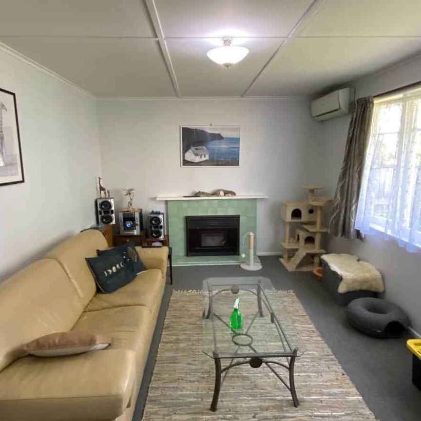 Top Spot Bungalow - Photo 1