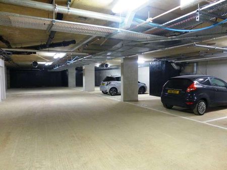 Hayling Way, Edgware, HA8 - Photo 2