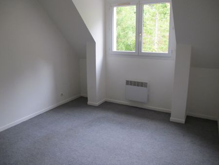 Location Appartement 3 pièces 74m² LA FERTE GAUCHER 77320 - Photo 2