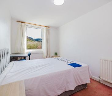 2 bedroom flat to rent - Photo 6