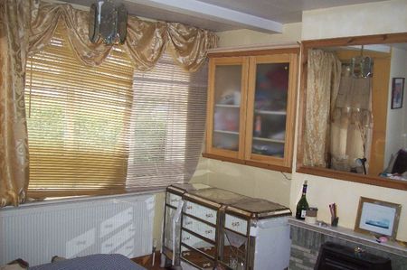 Room in a Shared House, Windermere Ave, HA9 - Photo 4