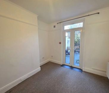 4 bedroom terraced house to rent - Photo 2