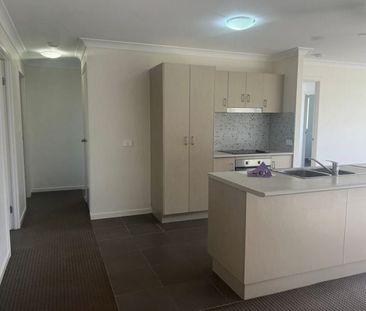 3 Elvina Street, Deeragun - Photo 4