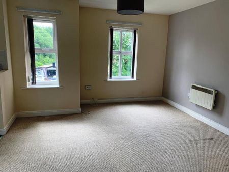 2 bedroom flat to rent - Photo 3