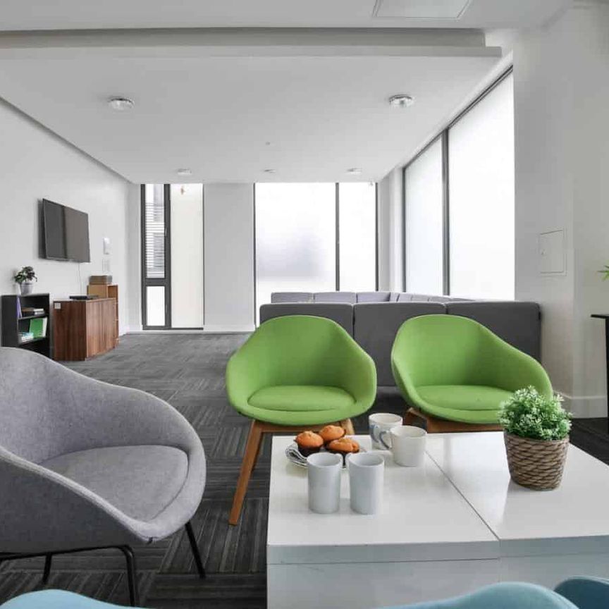 Silver Studio-2627 - Photo 1