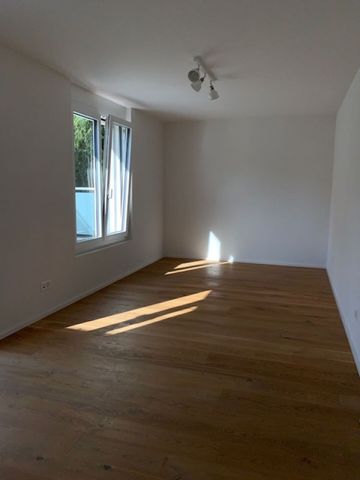 Doppeleinfamilienhaus mit Garten! - Photo 2