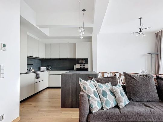 Appartement te huur - Photo 1