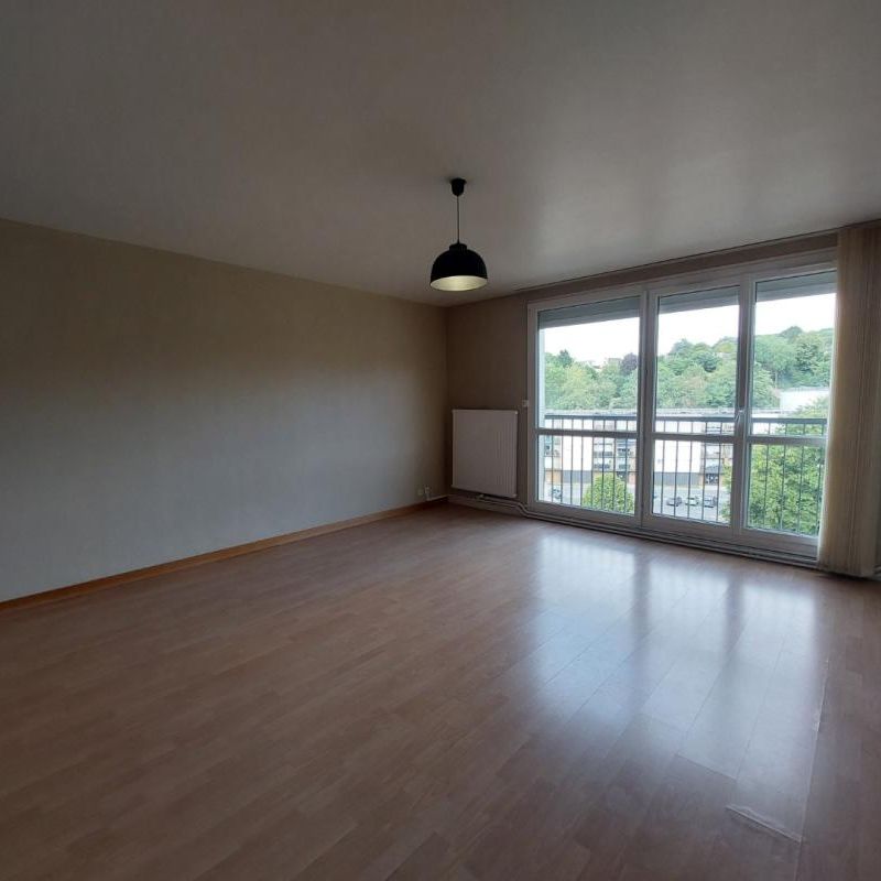 Location Appartement 1 pièce 35m² DEVILLE LES ROUEN 76250 - Photo 1