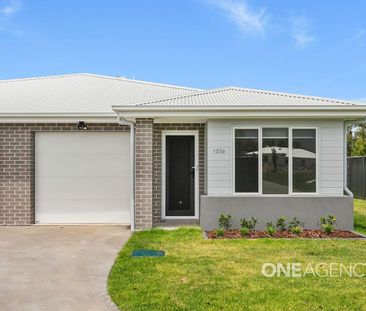 MODERN FAMILY HOME WITH COMFORT AND CONVENIENCE IN BADAGARANG - Photo 2