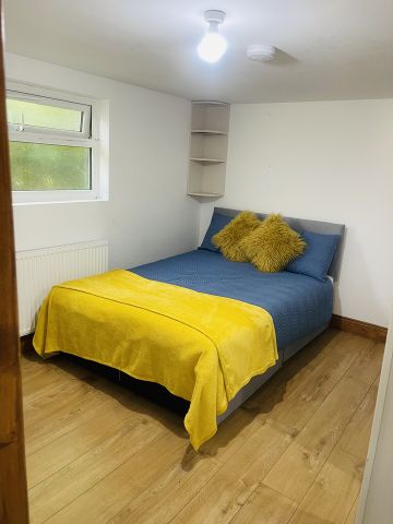 Room in a Shared House, The Woodlands, TW7 - Photo 4