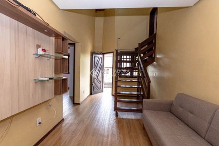 Casa com 4 quartos e 210m² para alugar em São José, Canoas. - Photo 2