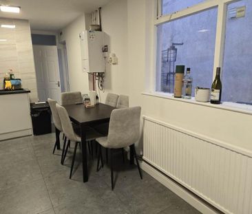 4 bedroom house to rent - Photo 2