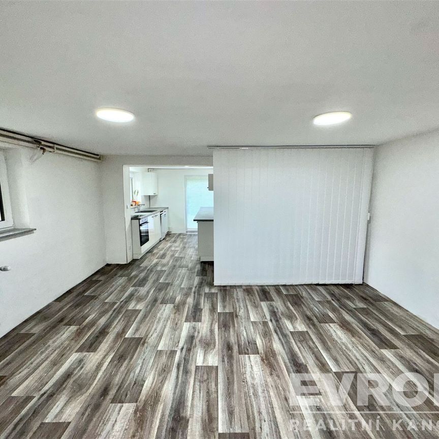 Pronájem bytu 1+kk a garsoniéry 54 m² - Photo 1