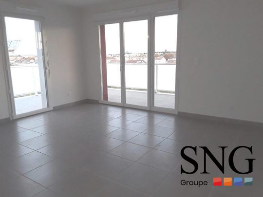 T4 AVEC TERRASSE + PARKING - Photo 1