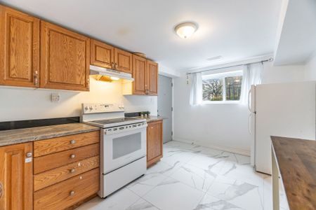 For Lease - 406 Tamarack Drive Unit# Main, Waterloo, Ontario - Photo 2