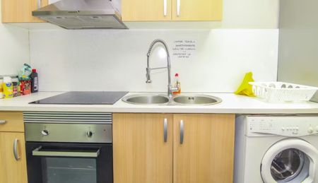 Carrer de Sant Vicent Màrtir, Valencia, Valencian Community 46002 - Photo 3