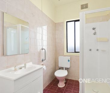 CHARMING FAMILY HOME IN THE HEART OF NOWRA - Photo 4