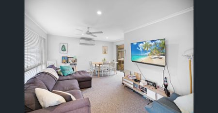 Relaxed Coastal Living - Wurtulla - Photo 5