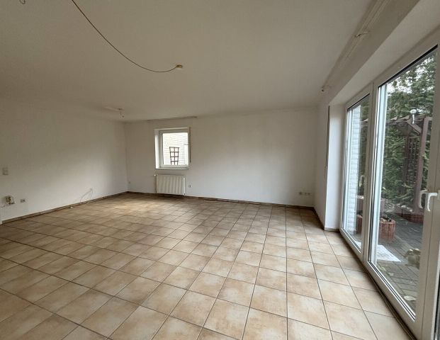 Attraktive Doppelhaushälfte mit Garage! - Foto 1