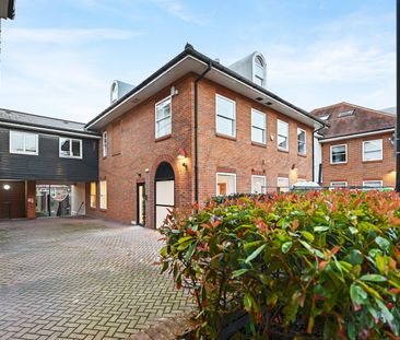 Harvest Lane, Thames Ditton, KT7 - Photo 2