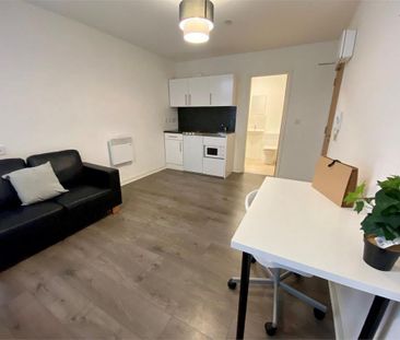 Studio to rent - Photo 5