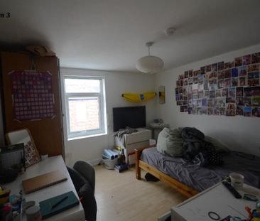 8 bedroom terraced house to rent - Photo 2