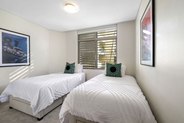Refined and Oversized Three Bedroom Residence - Photo 1
