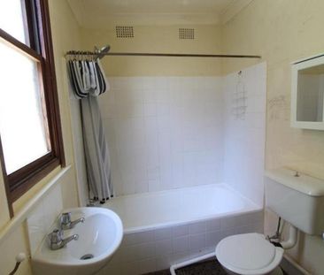 10 Marshall Street, Surry Hills NSW 2010 - House For Rent | Domain - Photo 2